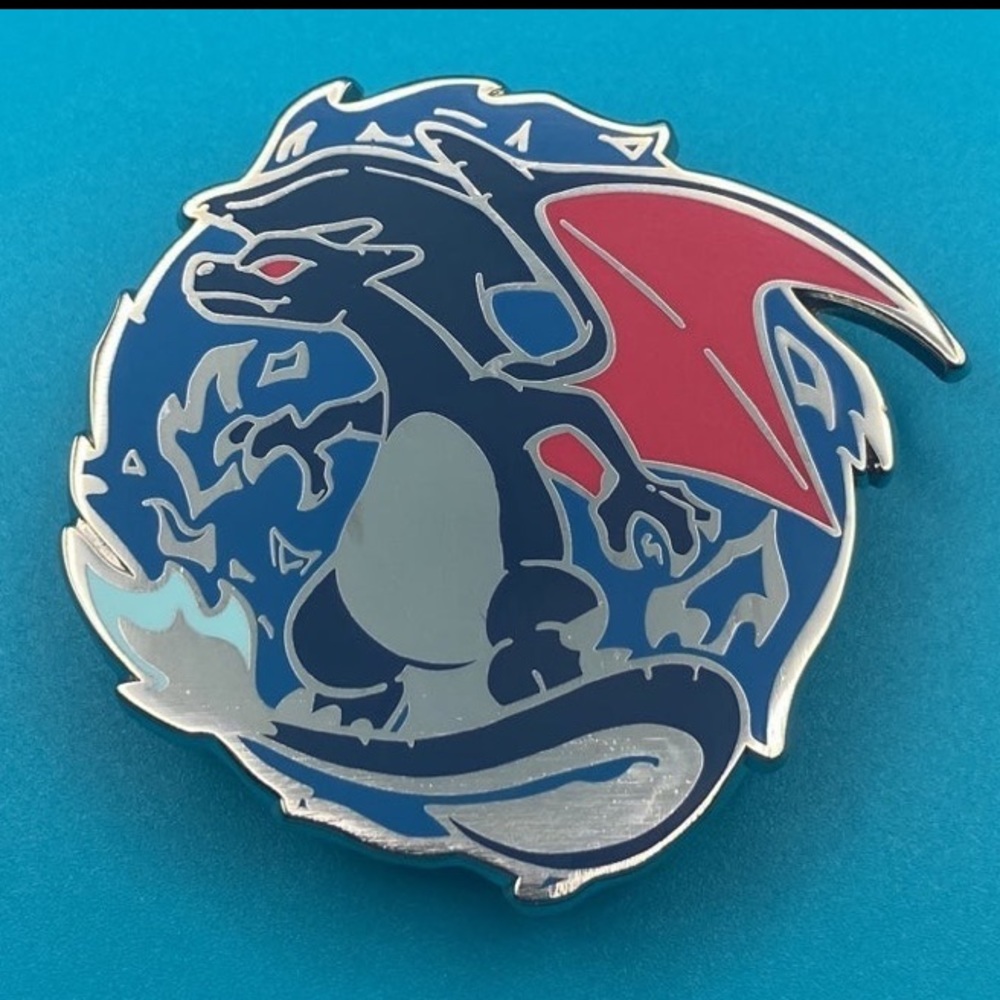 Shiny Charizard Pokemon Enamel Brooch Pin.